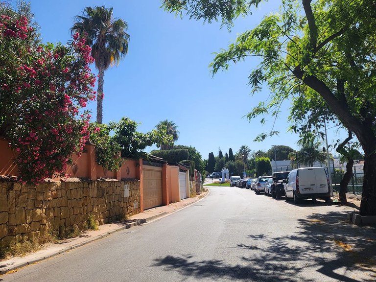 Villa for Sale in Marbella, Malaga 24