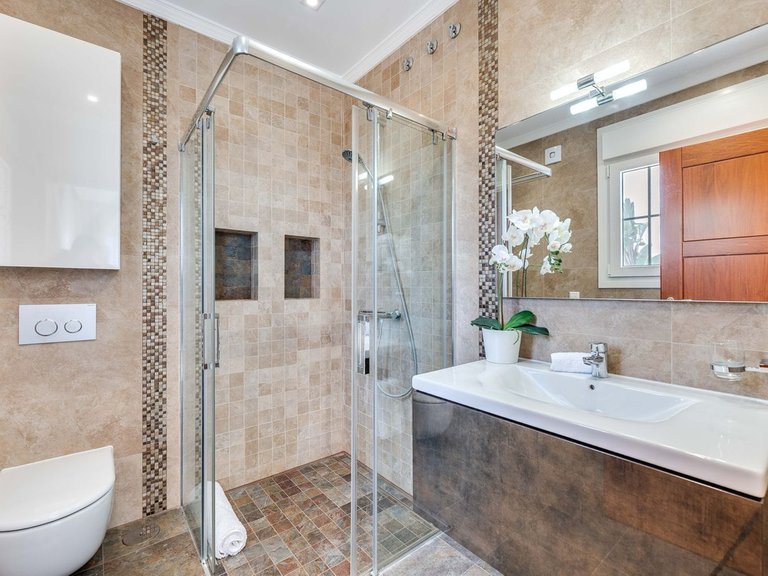 Villa for Sale in Costa del Sol, Marbesa, Malaga 11