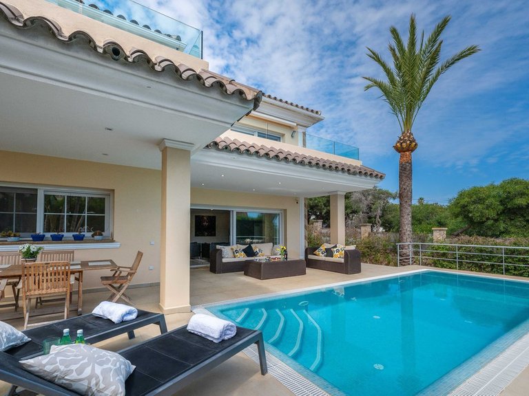 Villa for Sale in Costa del Sol, Marbesa, Malaga 4