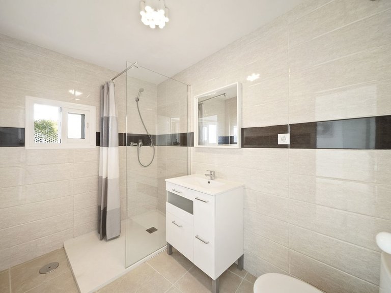 Town House for Sale in Costa del Sol, Benalmadena Pueblo, Malaga 6