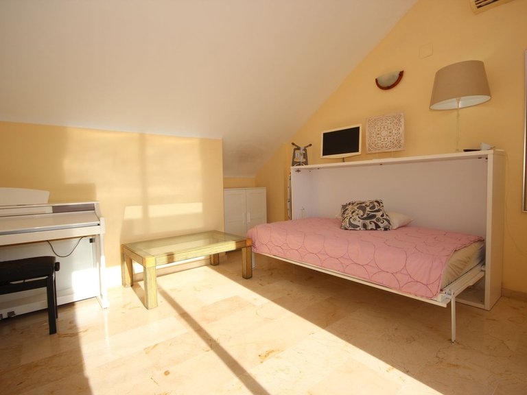 Town House for Sale in El Rosario, Malaga 12