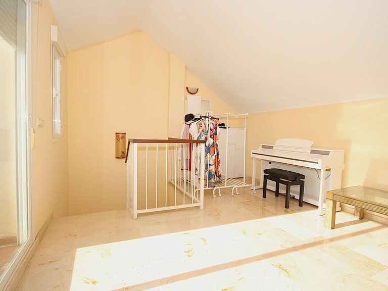 Town House for Sale in El Rosario, Malaga 13