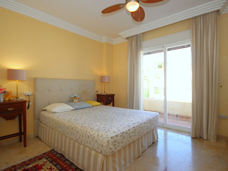 Town House for Sale in El Rosario, Malaga 17