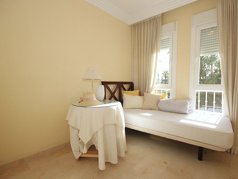 Town House for Sale in El Rosario, Malaga 23