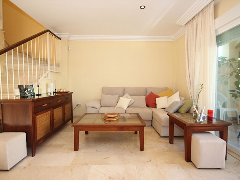 Town House for Sale in El Rosario, Malaga 5