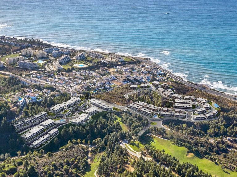 Apartment for Sale in El Chaparral, Malaga 10