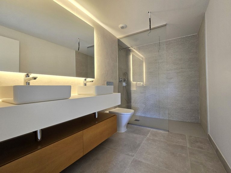 Apartment for Sale in El Chaparral, Malaga 6