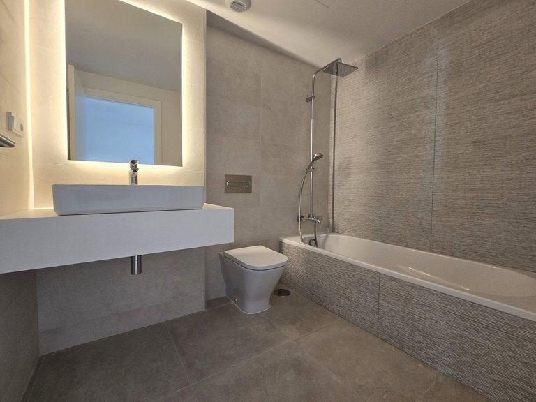 Apartment for Sale in El Chaparral, Malaga 9