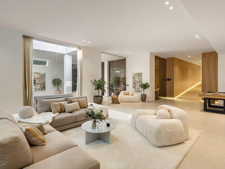 Villa for Sale in Marbella, Malaga 13