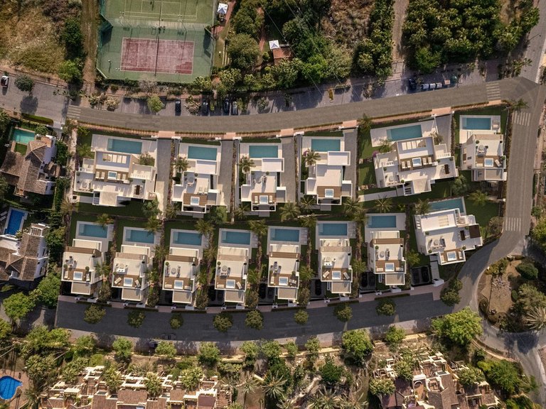 Villa for Sale in New Golden Mile, Malaga 12