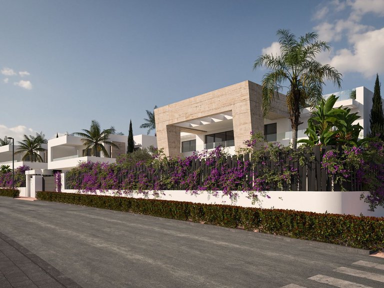 Villa for Sale in New Golden Mile, Malaga 15