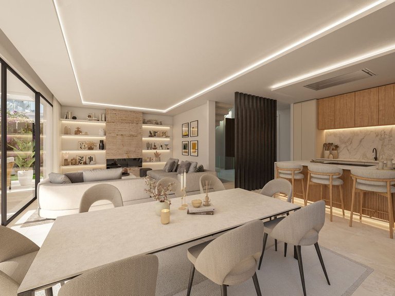 Villa for Sale in New Golden Mile, Malaga 5