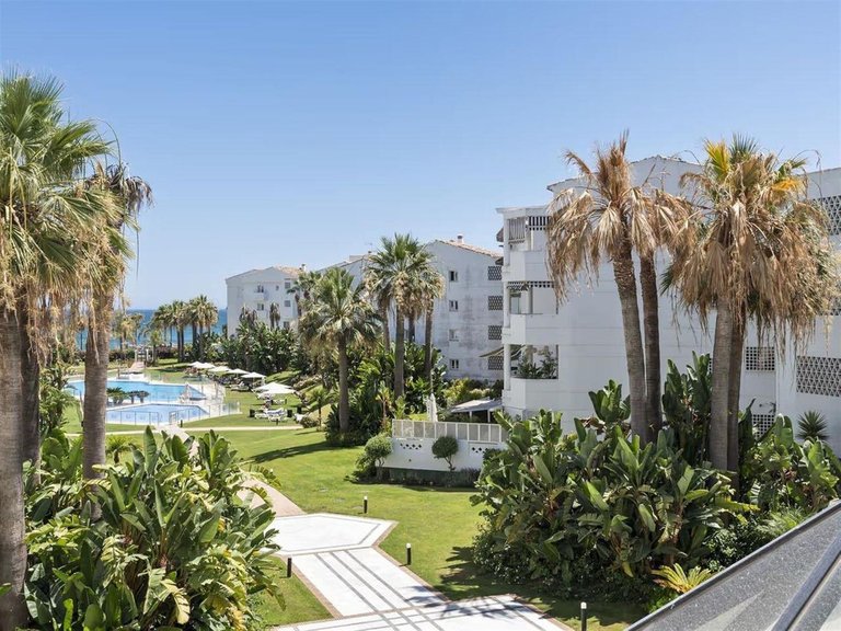 Apartment for Sale in Puerto Banús, Malaga 12