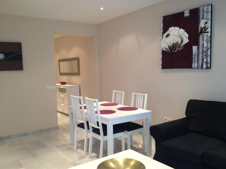 Apartment for Sale in Puerto Banús, Malaga 5