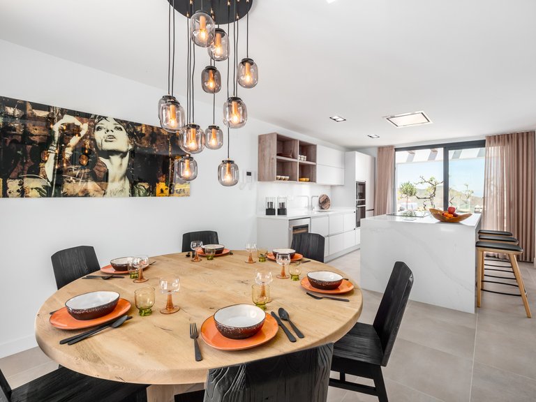 Town House for Sale in La Mairena, Malaga 11