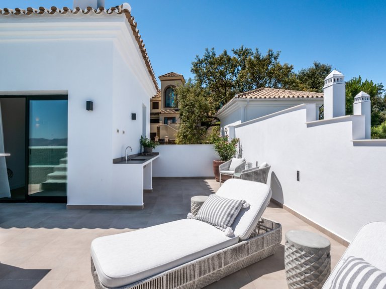 Town House for Sale in La Mairena, Malaga 23