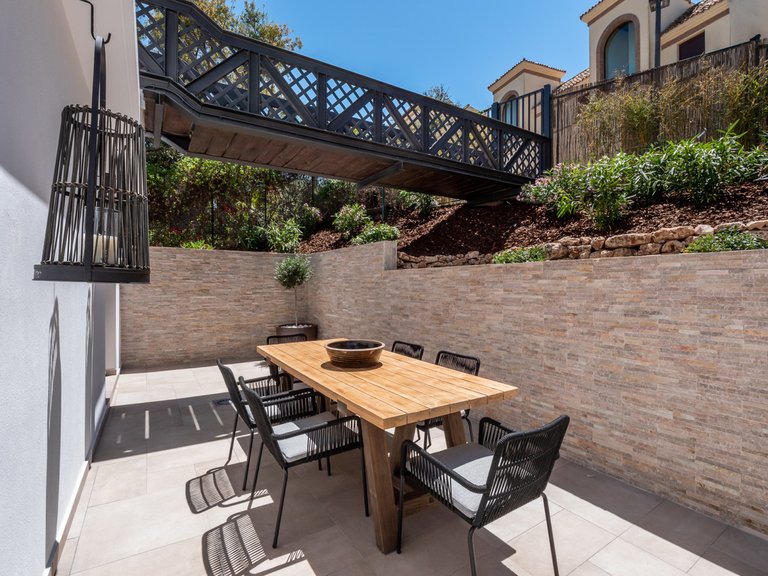 Town House for Sale in La Mairena, Malaga 40
