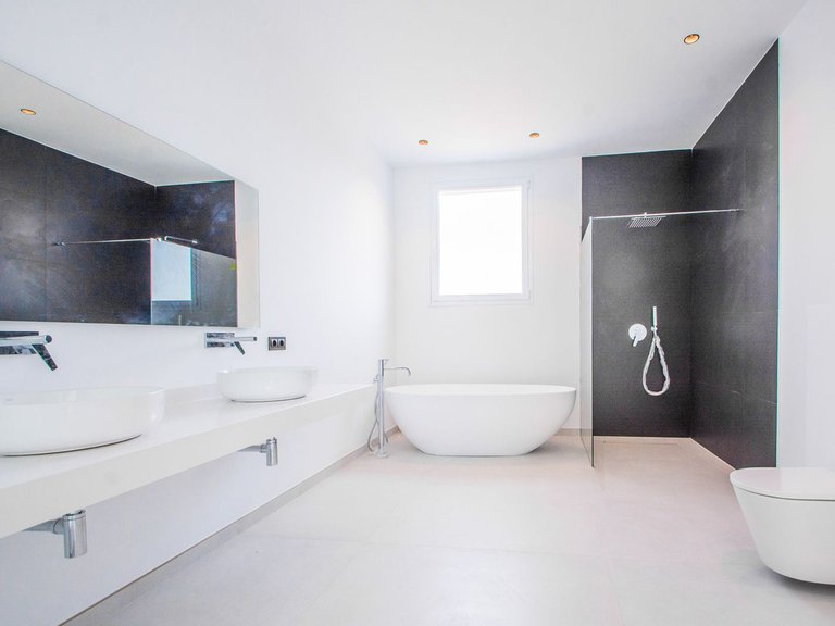 Apartment for Sale in La Mairena, Malaga 5