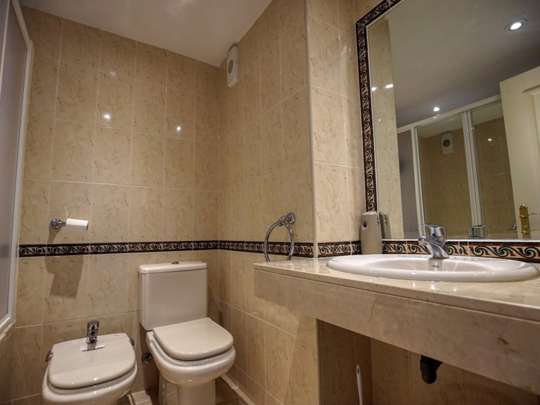 Apartment for Sale in Nueva Andalucía, Malaga 11