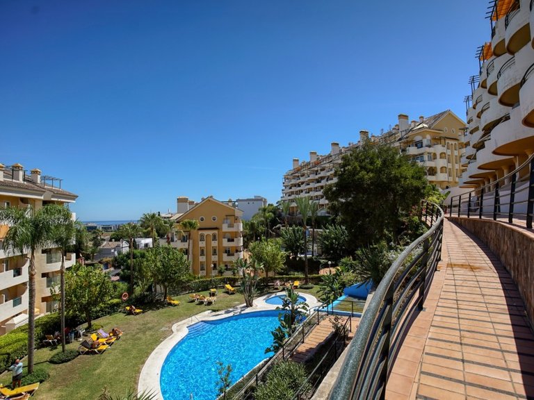 Apartment for Sale in Nueva Andalucía, Malaga 12