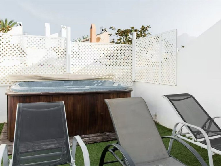 Town House for Sale in Nueva Andalucía, Malaga 18