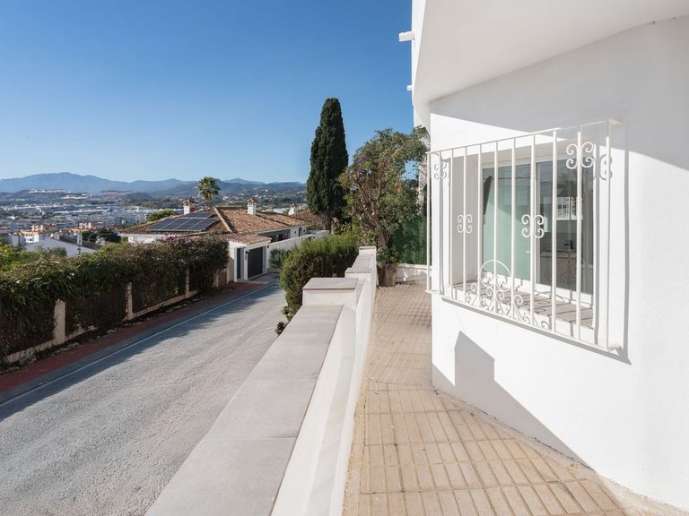 Town House for Sale in Nueva Andalucía, Malaga 30