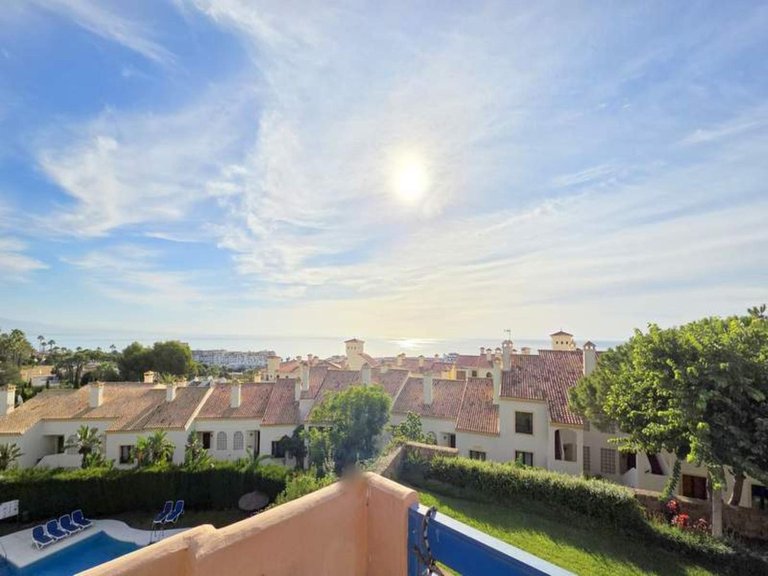 Apartment for Sale in La Duquesa, Malaga 16