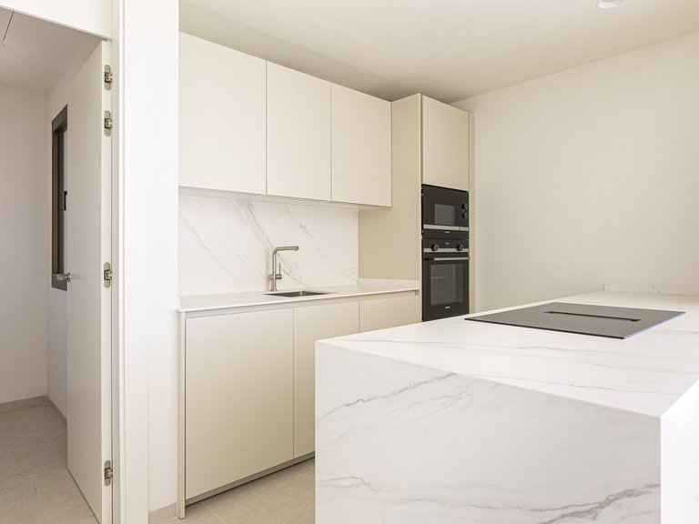 Apartment for Sale in Benahavís, Malaga 11