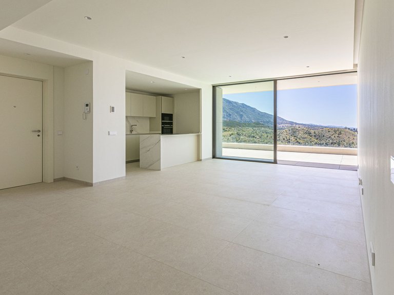 Apartment for Sale in Benahavís, Malaga 4