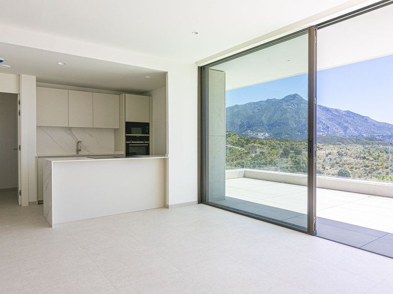 Apartment for Sale in Benahavís, Malaga 5