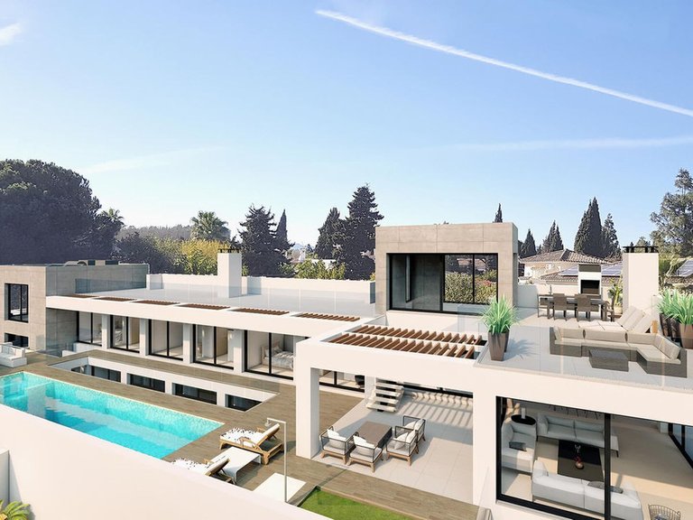 Villa for Sale in Costa del Sol Mijas Costa, Malaga 1