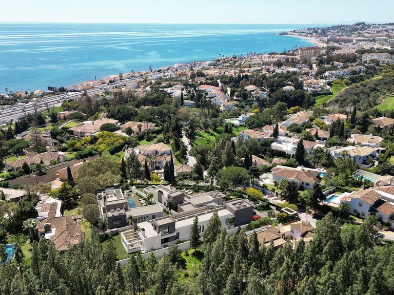 Villa for Sale in Costa del Sol Mijas Costa, Malaga 10