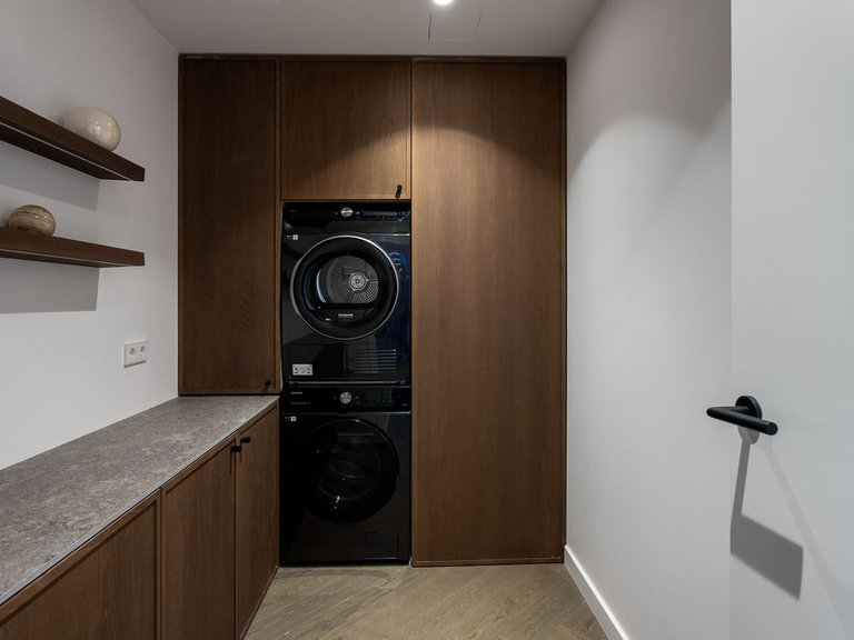 Apartment for Sale in Nueva Andalucía, Malaga 24