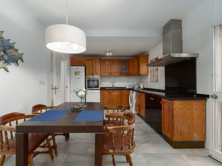 Town House for Sale in Las Lagunas, Malaga 11