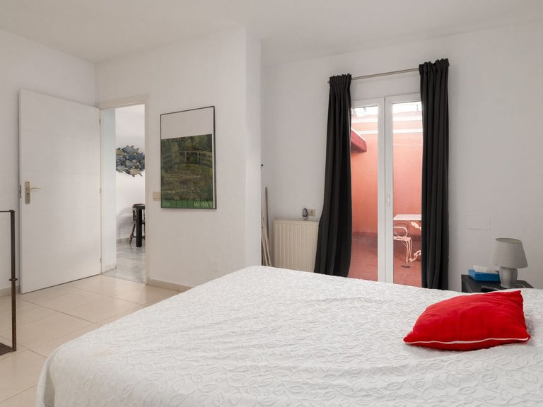 Town House for Sale in Las Lagunas, Malaga 14