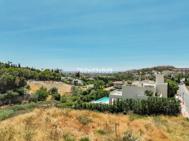 Plot for Sale in Nueva Andalucía, Malaga 12