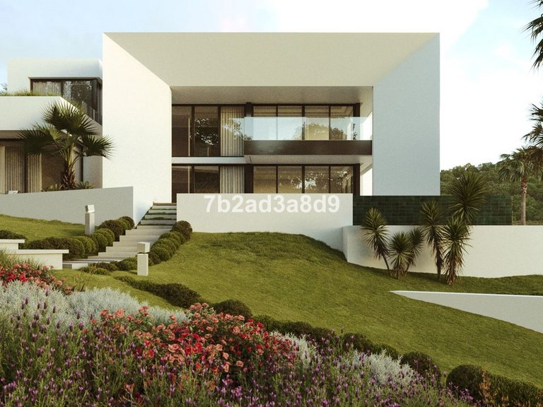 Plot for Sale in Nueva Andalucía, Malaga 5