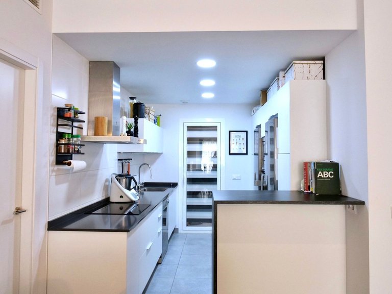 Apartment for Sale in Estepona, Malaga 6