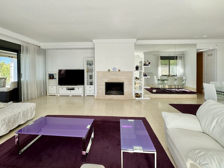 Apartment for  in Costa del Sol, Altos De Los Monteros, Malaga 8