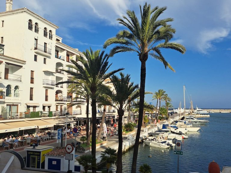 Apartment for Sale in Costa del Sol, Manilva, Malaga 26