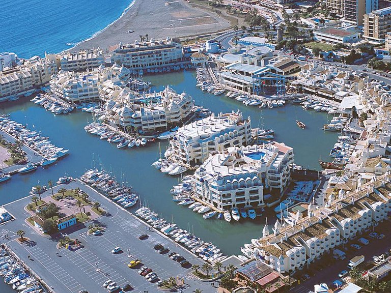 Apartment for Sale in Benalmadena, Malaga 8