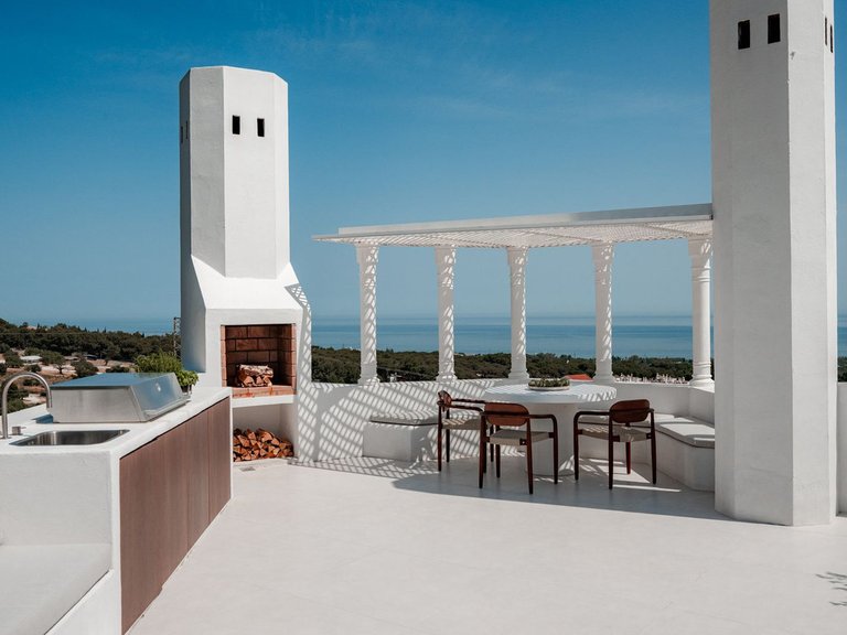 Penthouse for Sale in The Golden Mile, Malaga 13