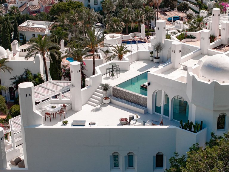 Penthouse for Sale in The Golden Mile, Malaga 14