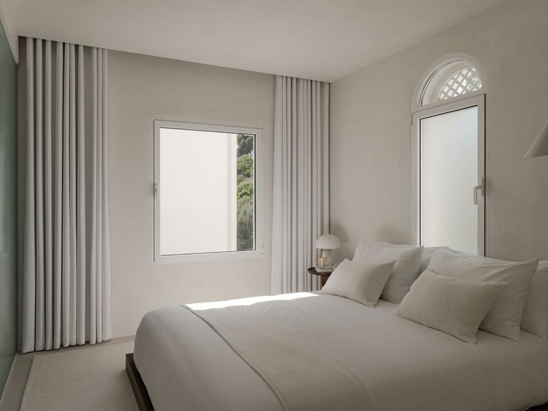 Penthouse for Sale in The Golden Mile, Malaga 20
