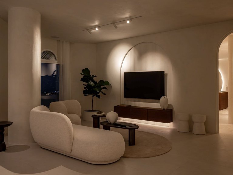 Penthouse for Sale in The Golden Mile, Malaga 5
