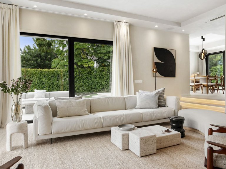 Villa for Sale in Benahavís, Malaga 5