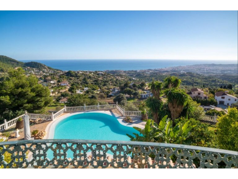 Villa for Sale in Mijas, Malaga 1