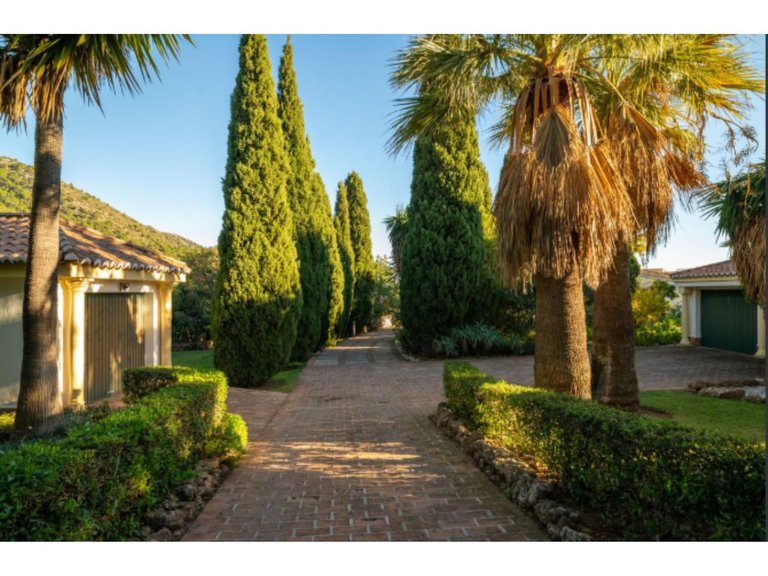 Villa for Sale in Mijas, Malaga 10