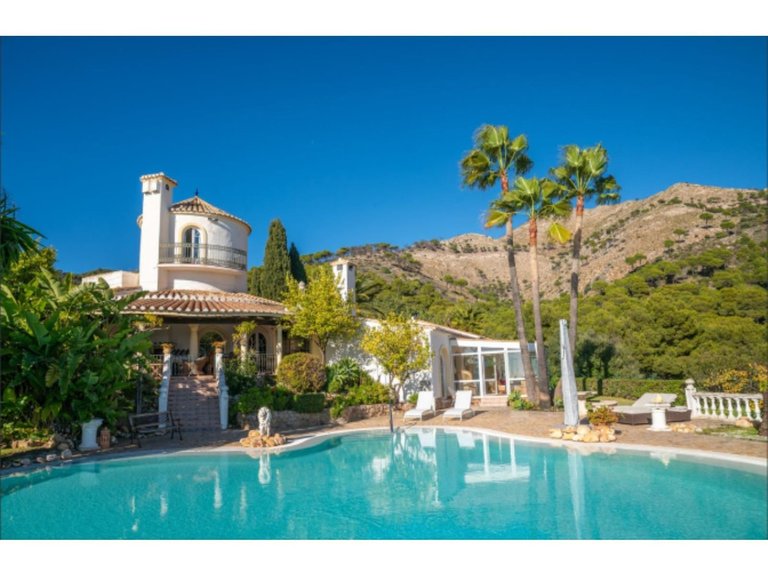 Villa for Sale in Mijas, Malaga 4