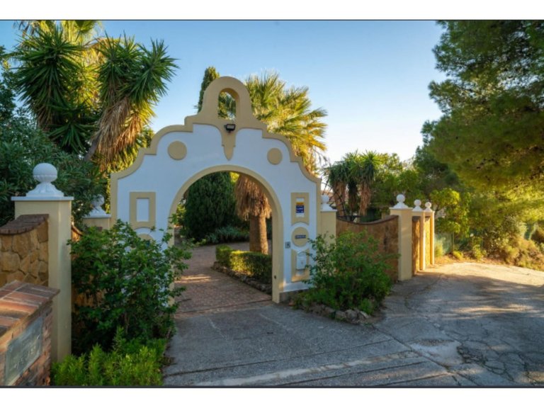 Villa for Sale in Mijas, Malaga 9